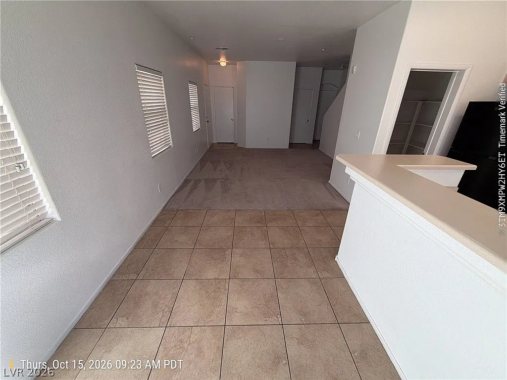 2 bed, 2.5 bath, 1170 sqft, $1,426 — Photo 3