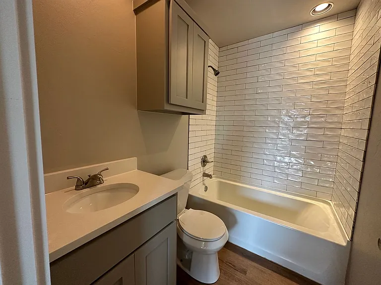 5008 N Asbury Ave — Photo 16