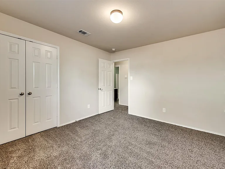 7000 Derbyshire Dr — Photo 23