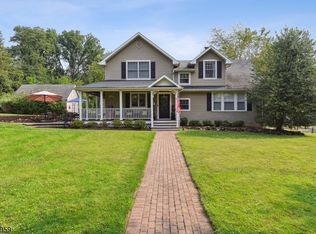 111 N Hillside Ave, Chatham, NJ
