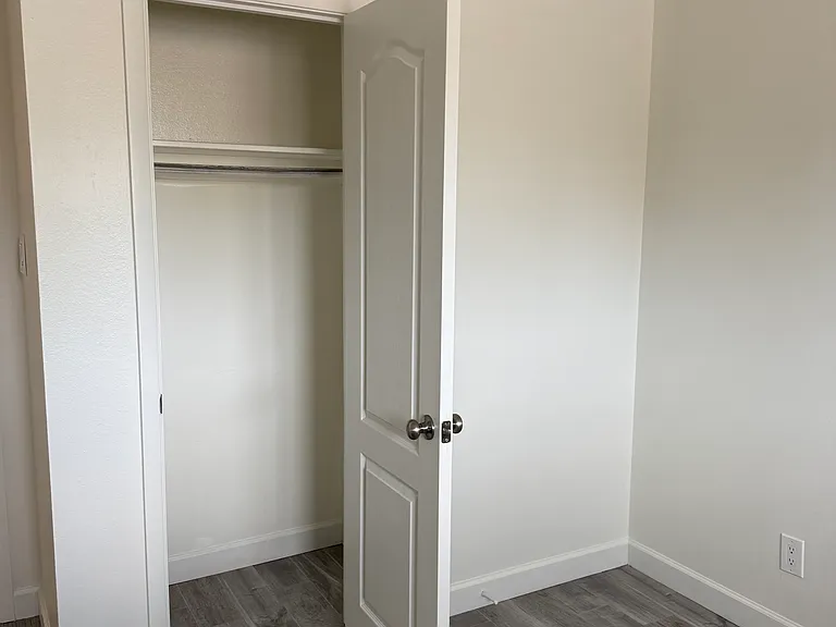 315 E Pebble Beach Dr — Photo 10