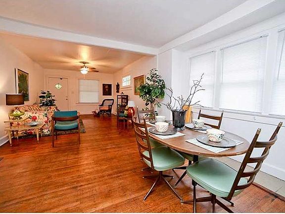 3rd image of 434 N Euclid Ave