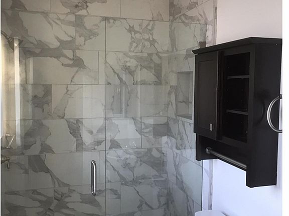 3rd image of 311 Mesa Dr #7