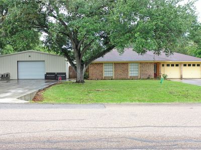 605 Broadmoor St, Victoria, TX, 77904