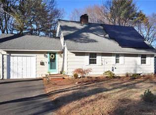 10 Fairfield Rd, West Hartford, CT 06117