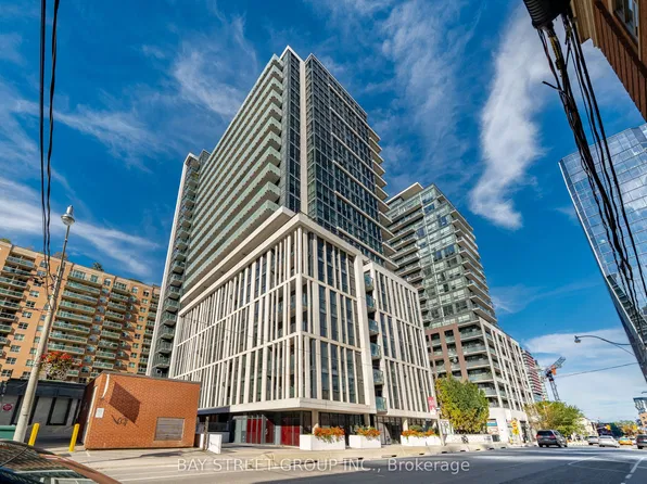 400 Adelaide St E #322, Toronto, ON M5A 4S3