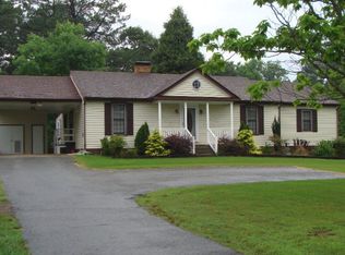 85 Main St, Farnham, VA 22572