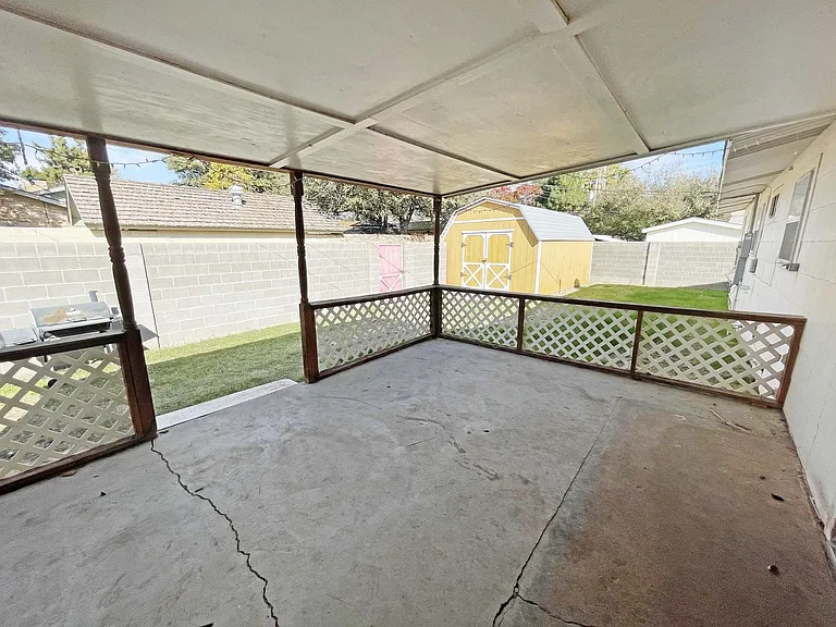 402 E Mesa Dr — Photo 9