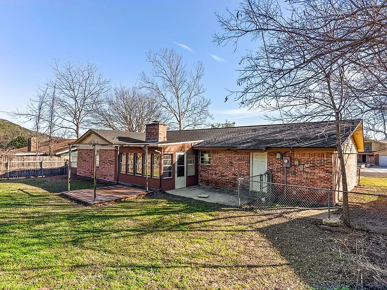 1203 Hughes Ave — Photo 13