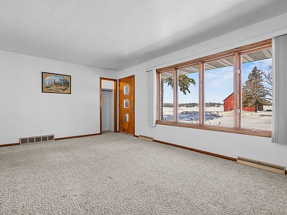 5th image of 4576 Algoma Rd