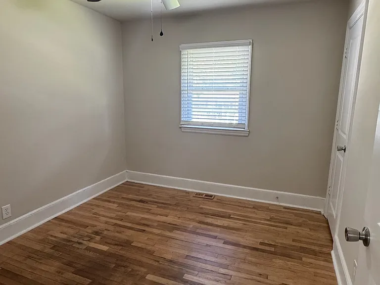 161 Whiteside Cir — Photo 6