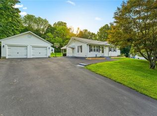 49 Elizabeth Ave, North Smithfield, RI 02896