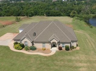 3713 Churchill Rd, Moore, OK 73165