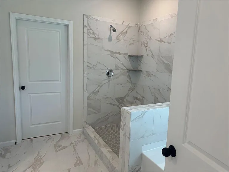 326 Rodeo Dr — Photo 11