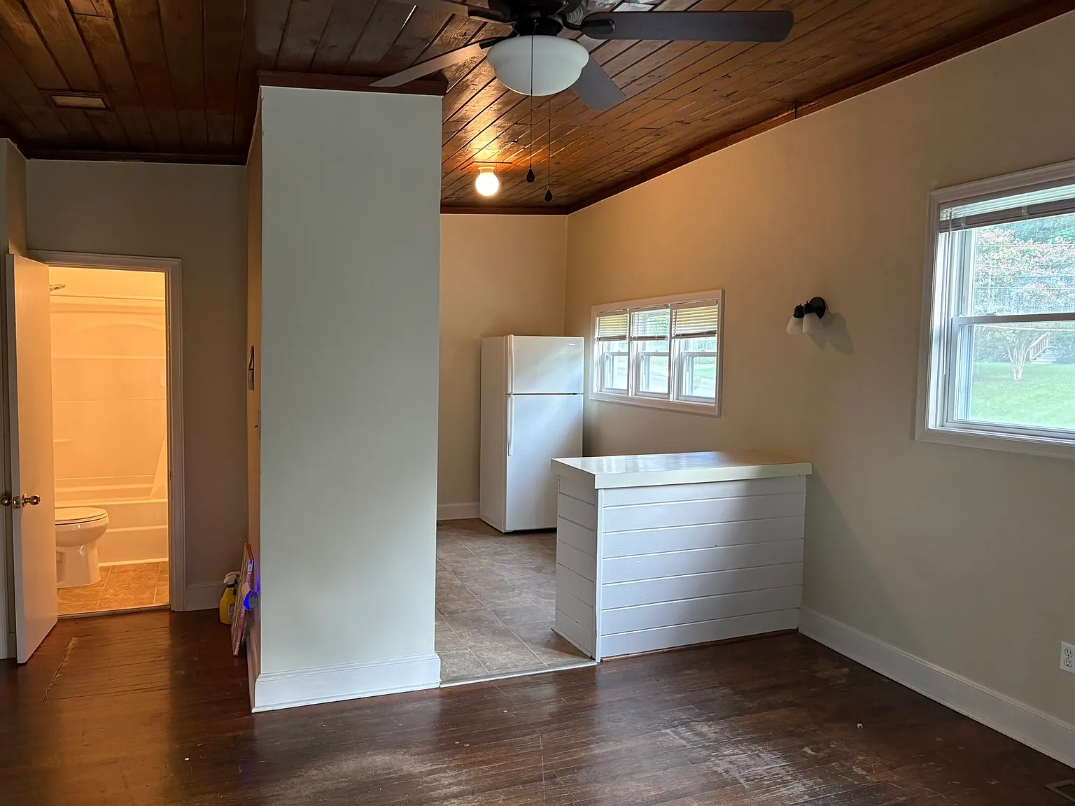 Cave Spring Cottage — Photo 3