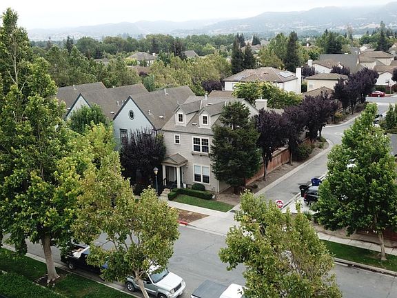 3rd image of 635 Sherwood Ave