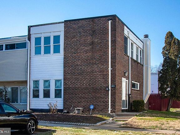 4th image of 1211 Alabama Dr