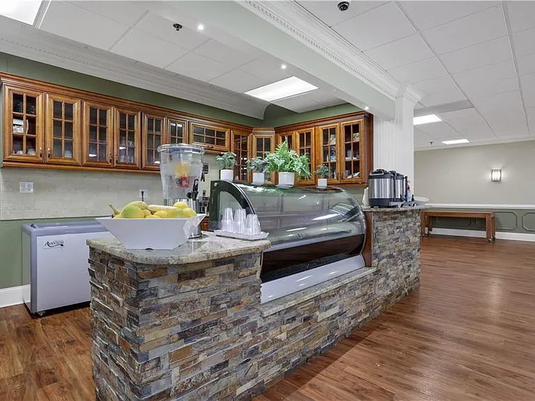 300 Johnson Ferry Rd NE #B902 — Photo 28