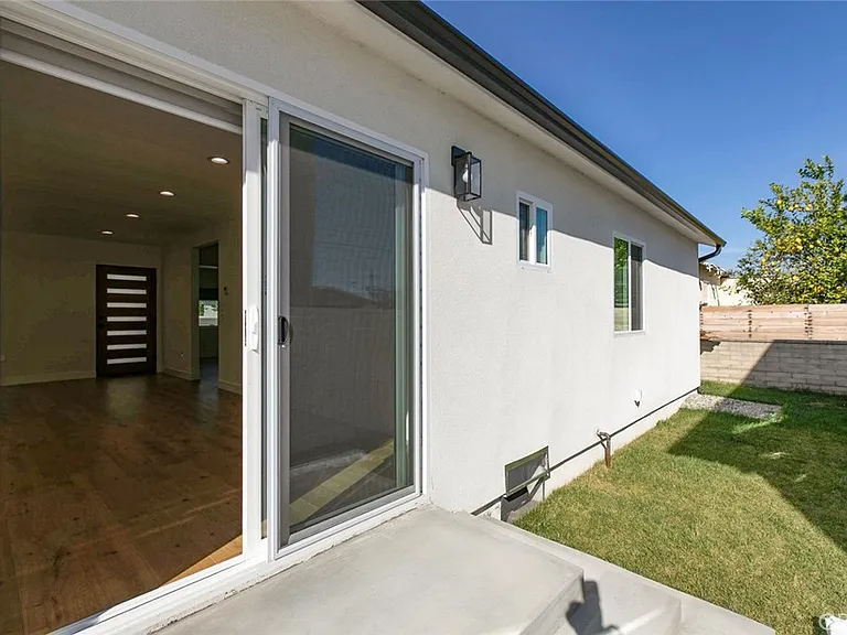 12340 Lull St — Photo 27