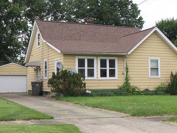2nd image of 1422 Douglas Ave