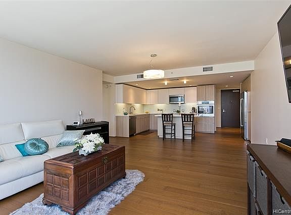 5th image of 888 Kapiolani Blvd #2710