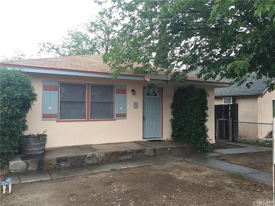 1st image of 225 S Inez St