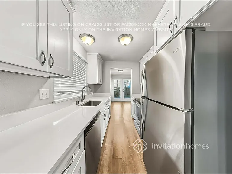 12428 42nd Ave NE — Photo 9