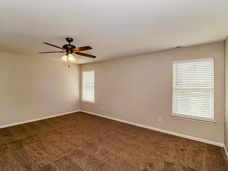 1415 Ladora Dr — Photo 11