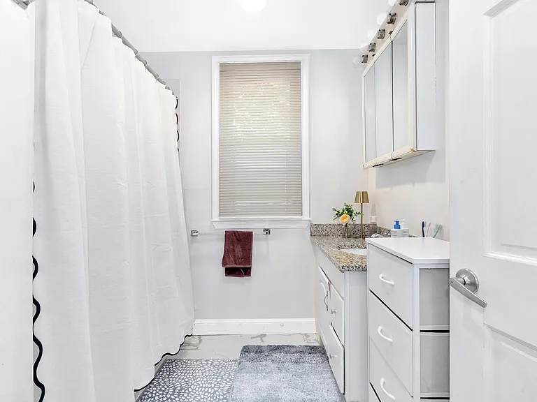 22 Fisher Ave #2 — Photo 11