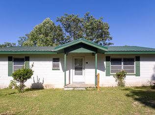 347 Peavy St, Unadilla, GA 31091