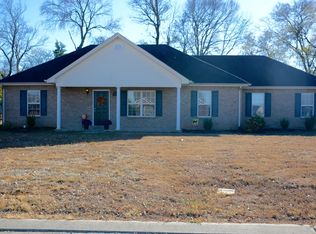 2932 Cliffside Dr, Christiana, TN 37037