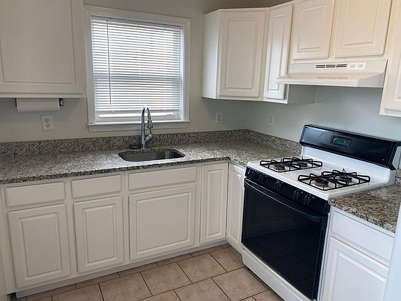 2nd image of 327 Dupont Ave Floor 2