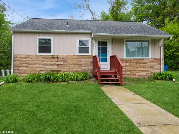 222 Chief Cir, Porter, IN 46304