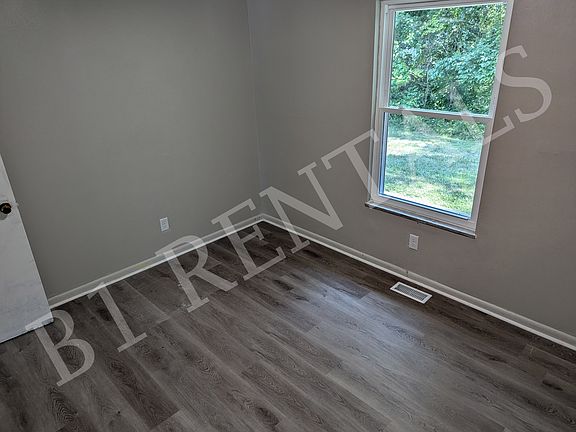 5th image of 101 Davis St #1