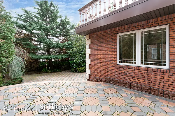 Rented by Terrace Sotheby's International Realty | media 38