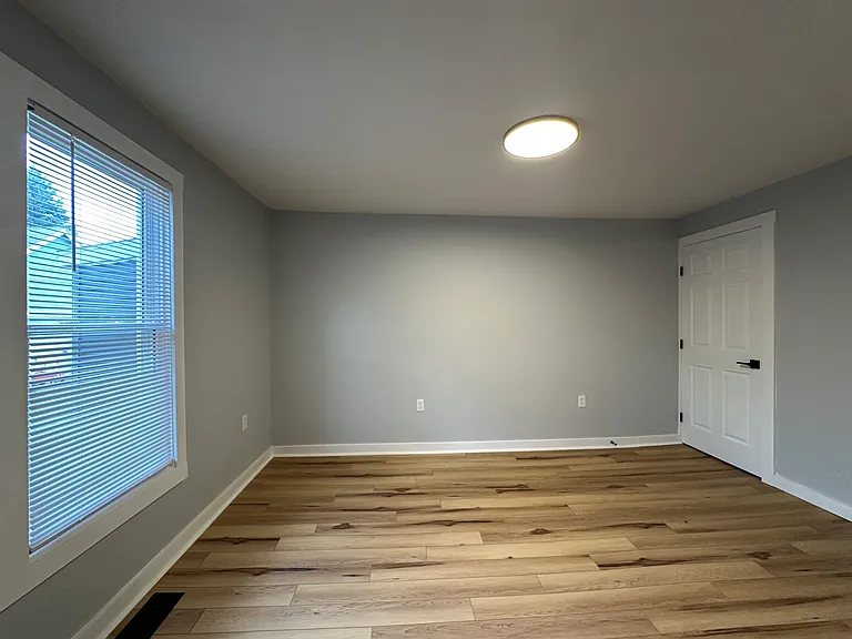 128 Caroline Ave #2 — Photo 24