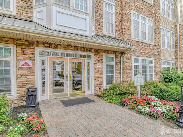 1209 Cedar Village Blvd, East Brunswick, NJ 08816