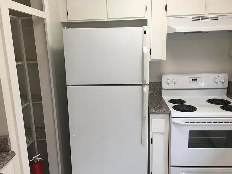 Refrigerator, clean