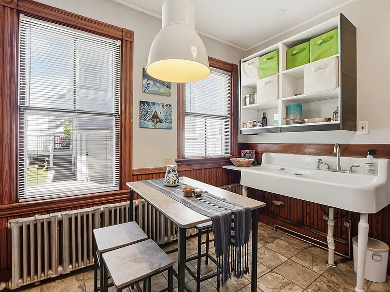 3 Monmouth St #2 — Photo 11