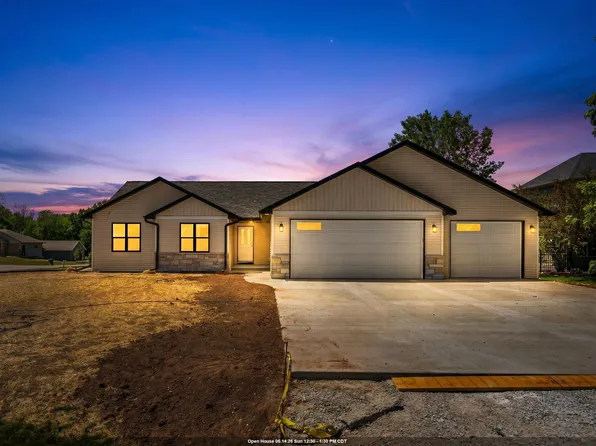 W5168 Natures Way Dr, Sherwood, WI 54169