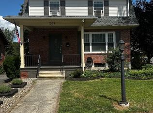 209 Amherst Ave, Reading, PA 19609