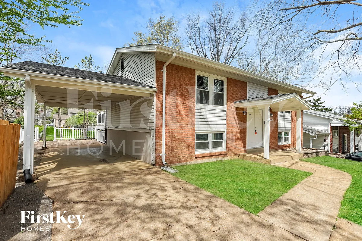 Building Photo - 1331 Glenstone Dr