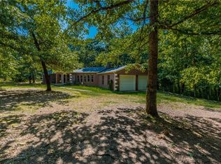 11354 Cathedral Ln, Gravette, AR 72736