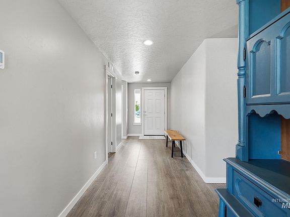 2nd image of 1024 N Ryde Ave