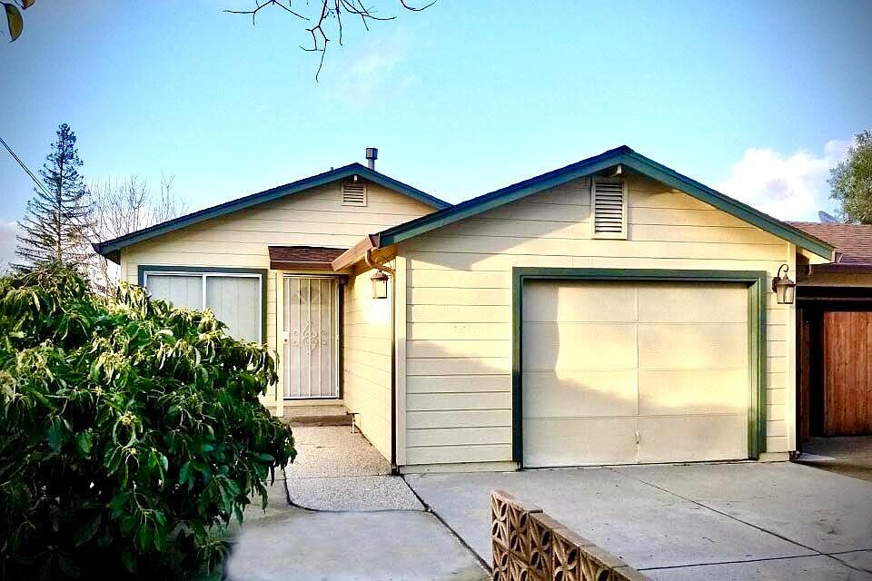 1st image of 1251 Munro Ave #B