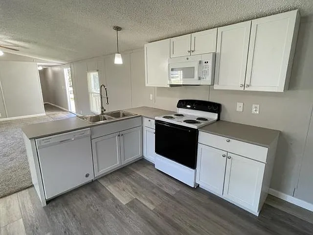 18 Fox Haven Dr — Photo 6