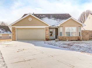 721 Treeview Cir, Avon, IN 46123