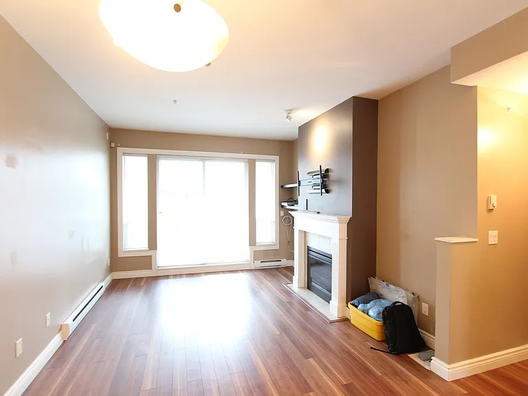 160 Pembina St #33 — Photo 3