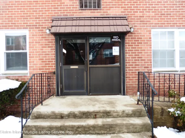 910 Armstrong Ave APT 1-2, Staten Island, NY 10308