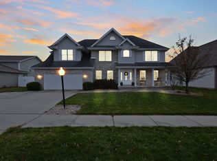 2708 43rd St, Highland, IN 46322